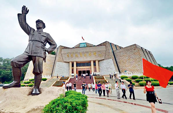 全國愛國主義教育示范基地、全國民族團結(jié)進步教育基地—百色起義紀念館.jpg